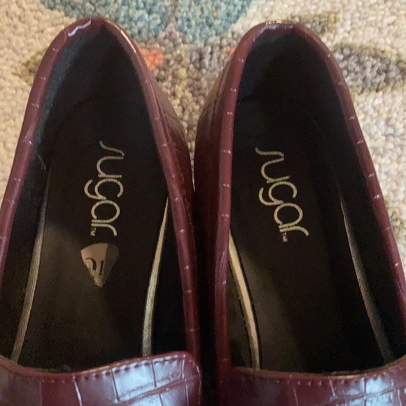 Sugar Chunk Croc Loafers - Picture 7 of 12